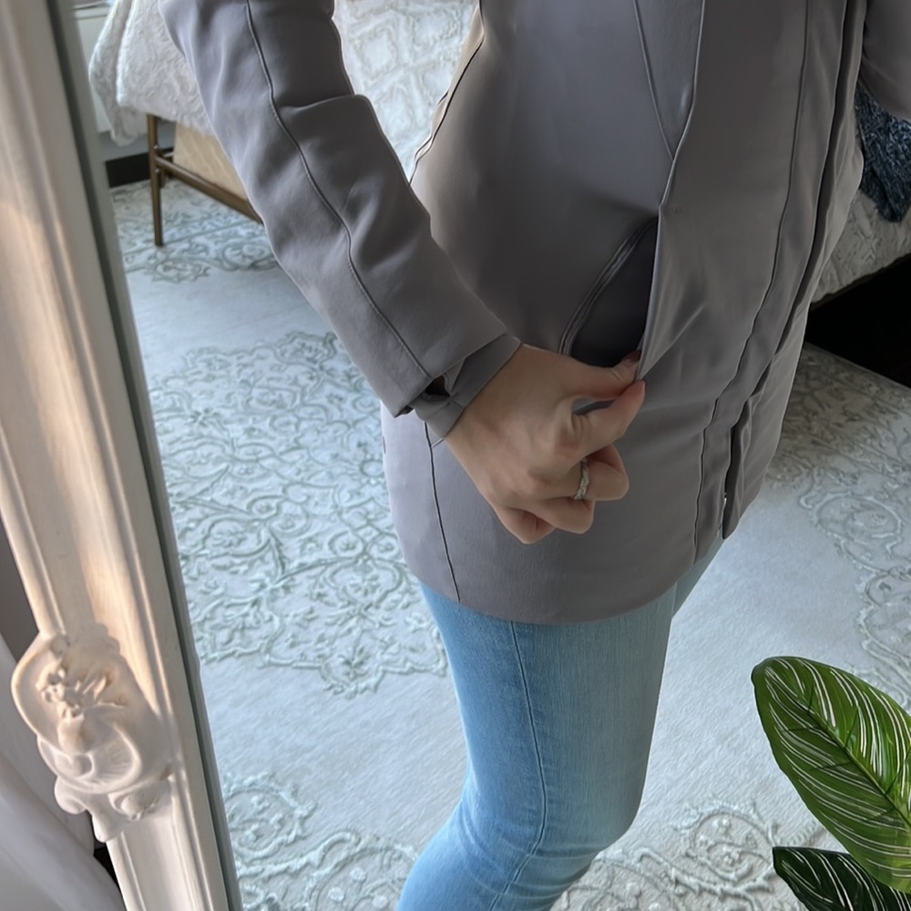 Lululemon | Jacket - Picture 4 of 8